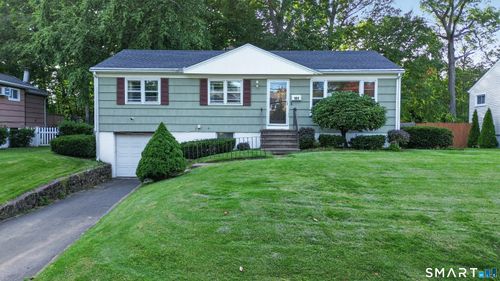 101 Beatrice Dr, West Haven, CT, 06516-6544 | Card Image