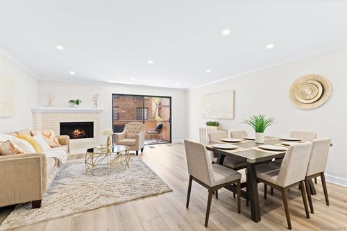 unit-210-8870 Villa La Jolla Dr, La Jolla, CA, 92037-1931 | Card Image