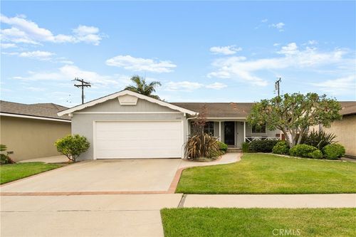 6860 E Roxanne Way, Long Beach, CA, 90815 | Card Image