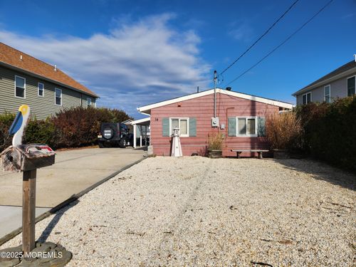 14 W Thames Rd, LITTLE EGG HARBOR TWP, NJ, 08087-1130 | Card Image