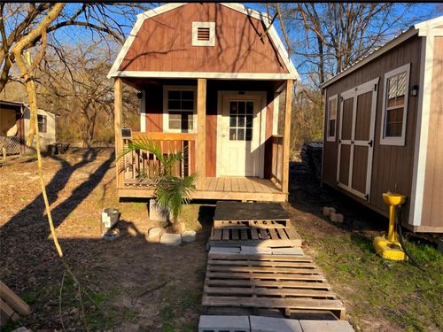 44 Caney Creek Dr, Huntsville, TX, 77320-1596 | Card Image