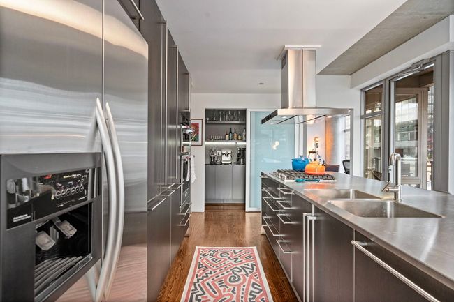 APT-603 - 201 W Grand Ave, Condo with 2 bedrooms, 2 bathrooms and 1 parking in CHICAGO IL | Image 12
