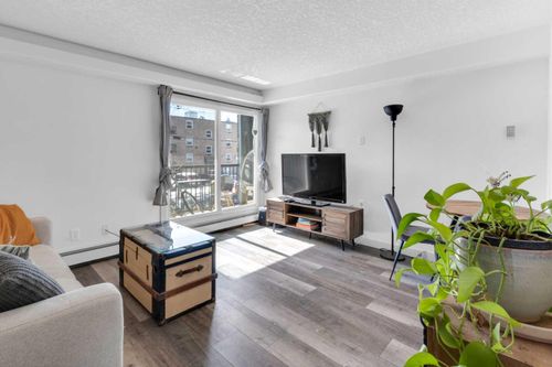 204-931 2 Ave Nw, Calgary, AB, T2N0E7 | Card Image
