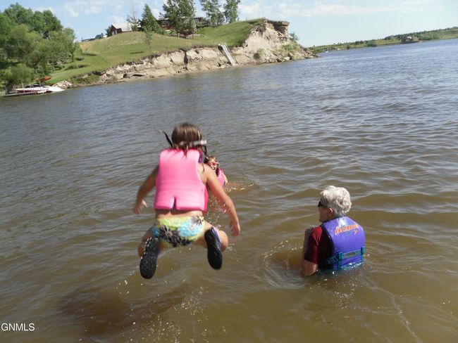 65 Cabin Area 3 Boat Ramp, House other with 2 bedrooms, 1 bathrooms and null parking in Elgin ND | Image 48