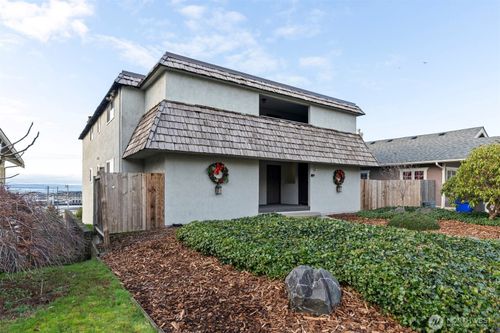 2210 Grand Avenue, Everett, WA, 98201 | Card Image