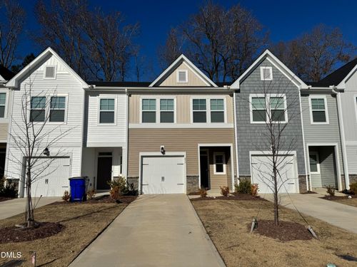 237 Peebles Dr, Smithfield, NC, 27577-3553 | Card Image