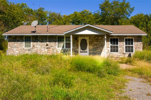 105 6th St, Wagoner, OK, 74467-6209 | Card Image