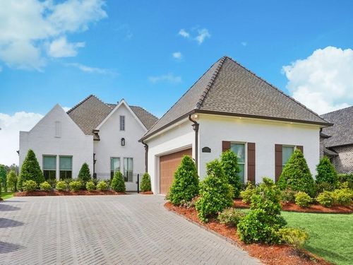 533 N Corniche Du Lac, Covington, LA, 70433-7260 | Card Image