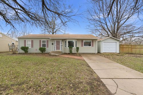 205 Random Rd, El Dorado, KS, 67042-4225 | Card Image