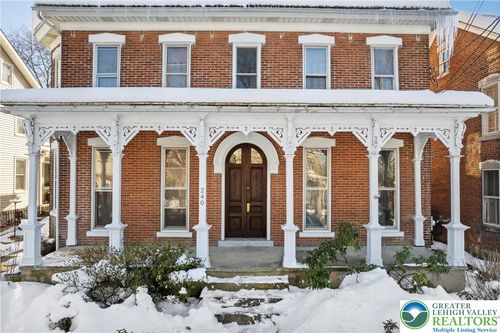 2-240 Franklin St, Alburtis, PA, 18011-5008 | Card Image