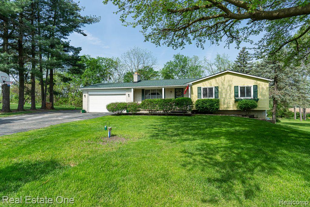 Hedgerow Ln, Rochester, MI 48306 #1