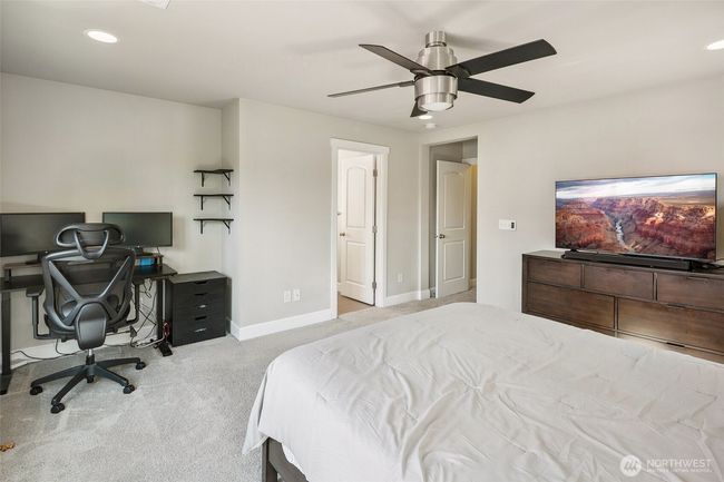 458 Sw 111 Th Pl, House other with 4 bedrooms, 3 bathrooms and 2 parking in Seattle WA | Image 16