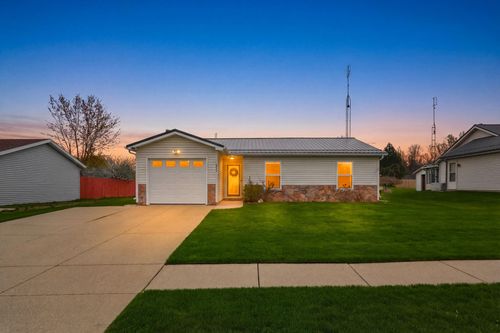 412 Mckinley St, Angola, IN, 46703-1364 | Card Image