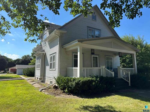 313 S Pearl St, Menno, SD, 57045-2142 | Card Image
