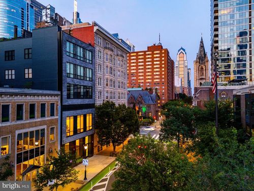 apt-2-2207 Chestnut St, PHILADELPHIA, PA, 19103-3032 | Card Image
