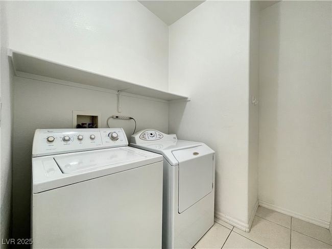 1581 Boundary Peak Way, House other with 5 bedrooms, 3 bathrooms and null parking in Las Vegas NV | Image 17