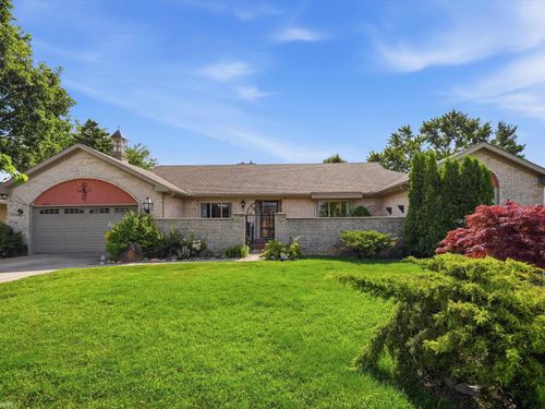 42424 Tessmer Drive, Sterling Heights, MI, 48314 | Card Image