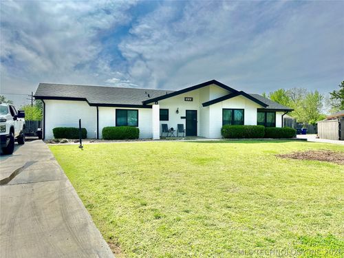 9440 E 38th Place S, Tulsa, OK, 74145 | Card Image