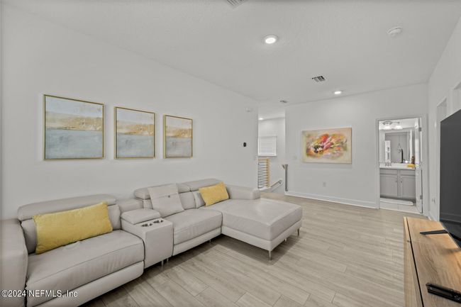 7442 Beach Walk Pl, House other with 3 bedrooms, 3 bathrooms and null parking in JACKSONVILLE FL | Image 21