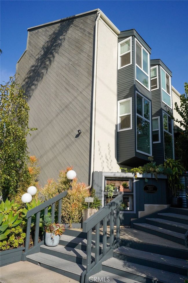 APT-10 - 320 12 Th St, Condo with 2 bedrooms, 1 bathrooms and null parking in Seal Beach CA | Image 30
