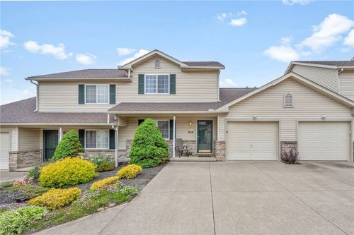 808 Doty Dr, Wadsworth, OH, 44281-1684 | Card Image
