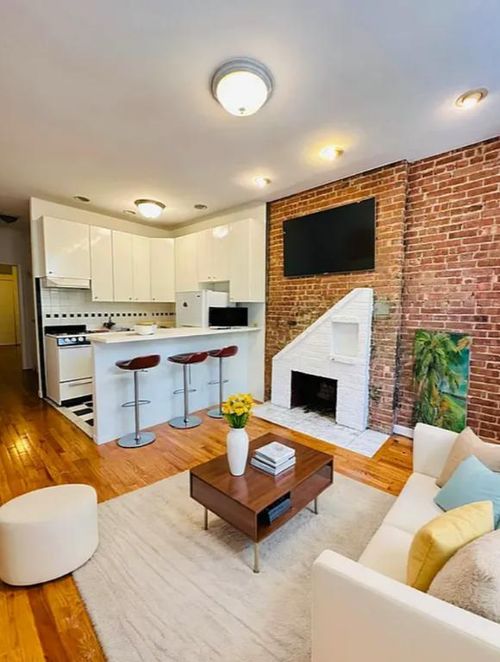 3b-14 Jones St, New York, NY, 10014-5627 | Card Image