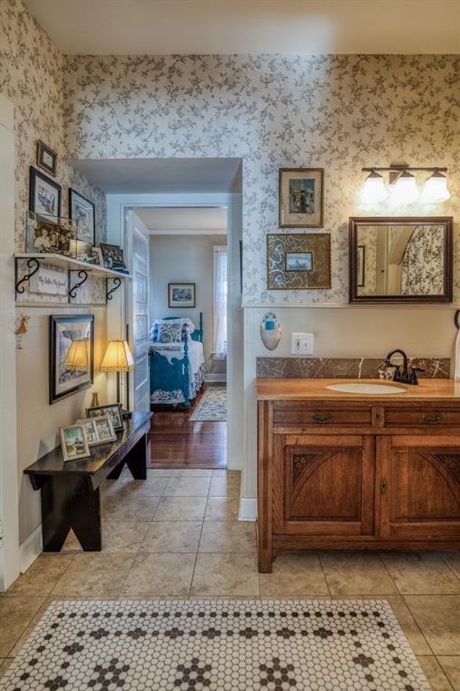 314 W Vulcan St, House other with 2 bedrooms, 1 bathrooms and 1 parking in Brenham TX | Image 14