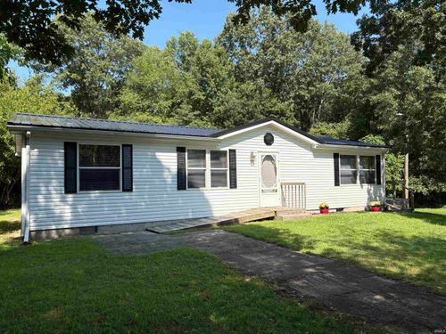 8541 N State Road 23, Walkerton, IN, 46574-7123 | Card Image