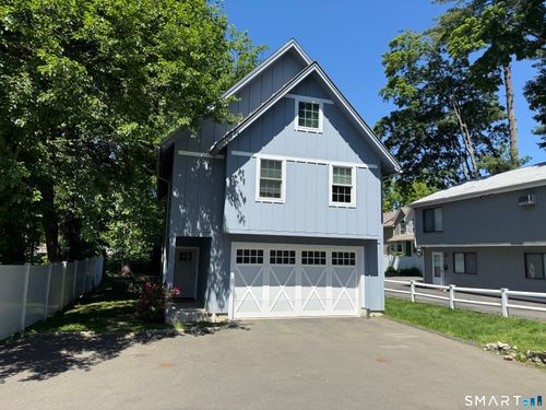 rear-home-17 Oenoke Pl, Stamford, CT, 06907-1606 | Card Image