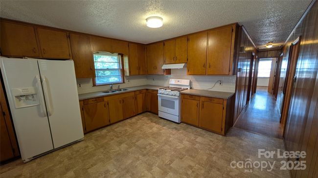 534 Westside Ter, House other with 4 bedrooms, 2 bathrooms and null parking in Davidson NC | Image 8