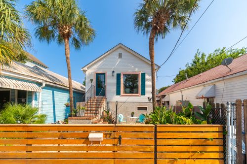 77 Nunan St, Charleston, SC, 29403-5234 | Card Image