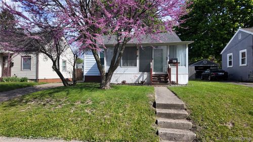 661 4th Ave, Pontiac, MI, 48340-2025 | Card Image