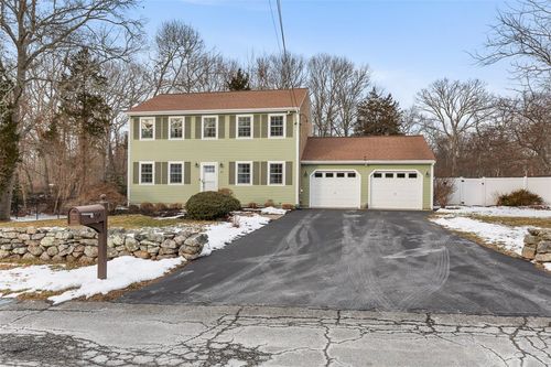 20 Christopher Avenue, Tiverton, RI, 02878 | Card Image