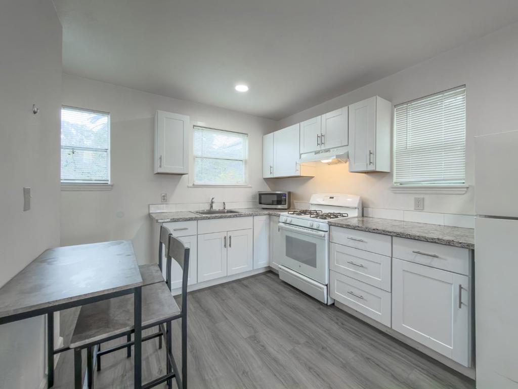 Commercial Sale in Santa Cruz