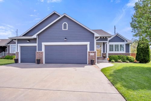 600 Goldspike Ct, Newton, KS, 67114-5525 | Card Image