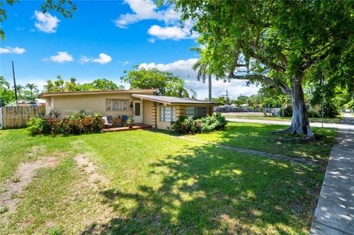 1300 S 20th Ave, Hollywood, FL, 33020-6338 | Card Image
