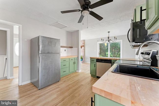 100 S High St, House other with 4 bedrooms, 2 bathrooms and null parking in FUNKSTOWN MD | Image 6