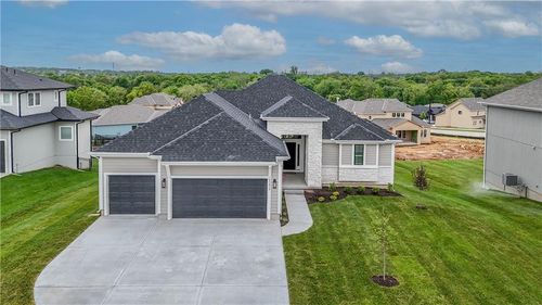 5902 Mccormick Dr, Shawnee, KS, 66226-3616 | Card Image