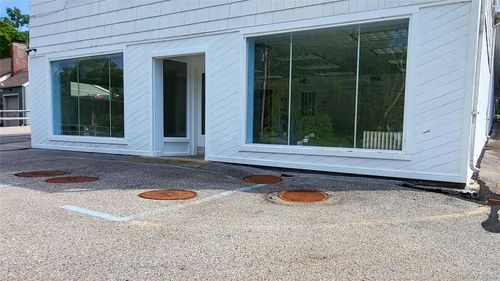 75-73 West Rd, Pleasant Valley, NY, 12569-7914 | Card Image