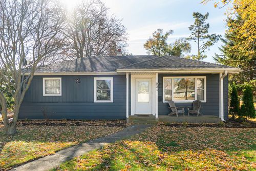 934 E Garden St, Dekalb, IL, 60115-4256 | Card Image