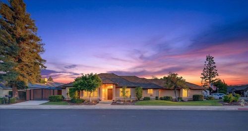 288 W Paul Ave, Clovis, CA, 93612-0253 | Card Image