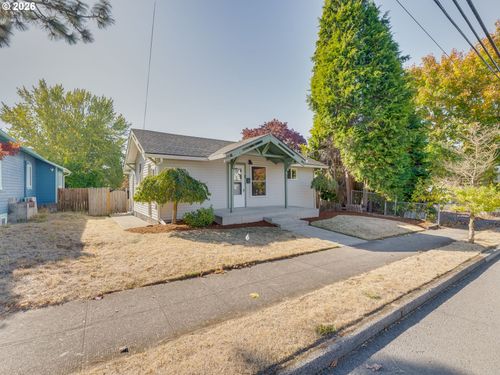 807 W 39th St, Vancouver, WA, 98660 | Card Image