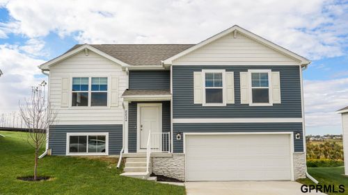 13649 Read St, Omaha, NE, 68142-2175 | Card Image