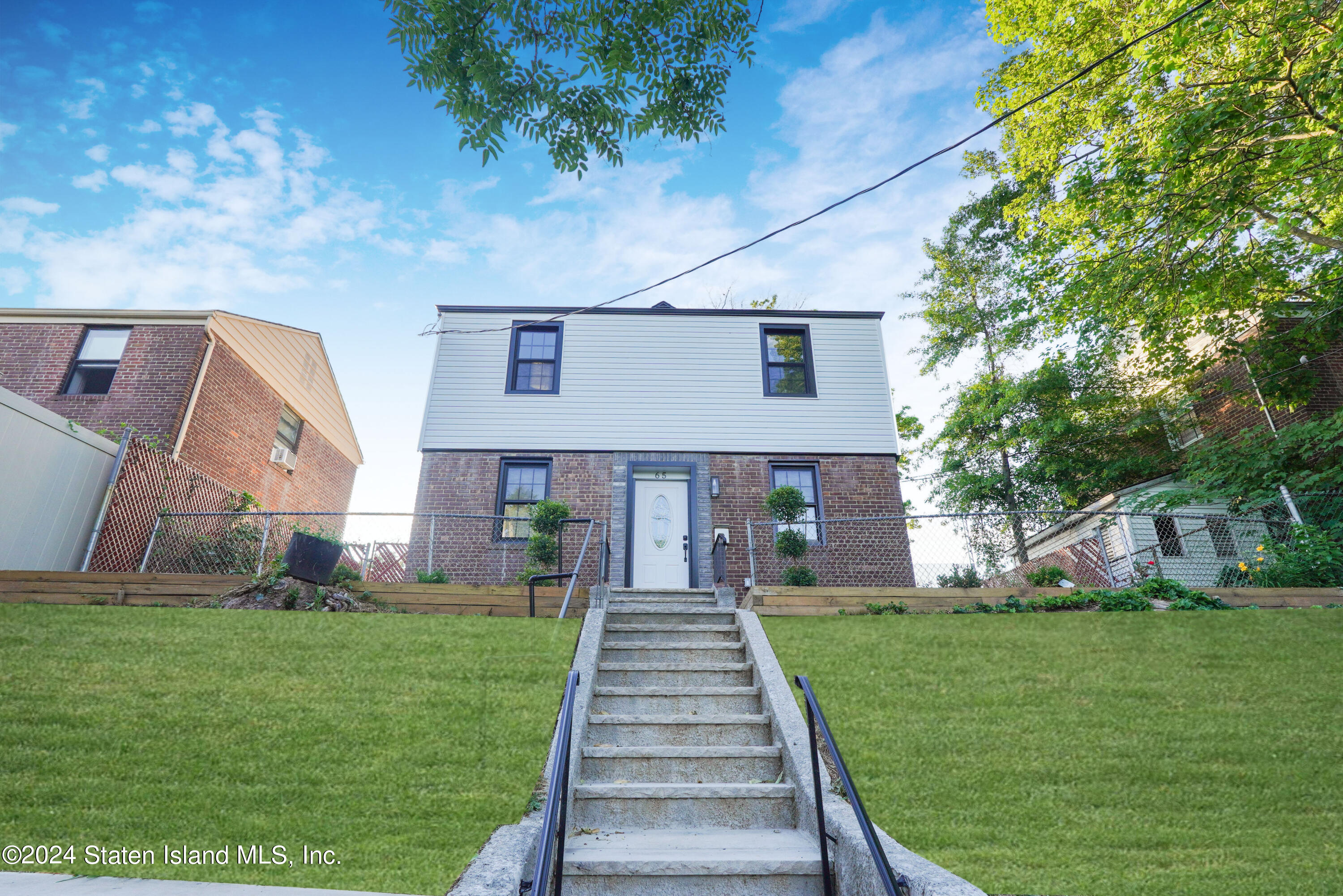Park Hill Ave, Staten Island, NY 10304