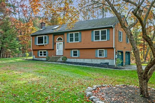 9 Mill St, North Reading, MA, 01864-2603 | Card Image