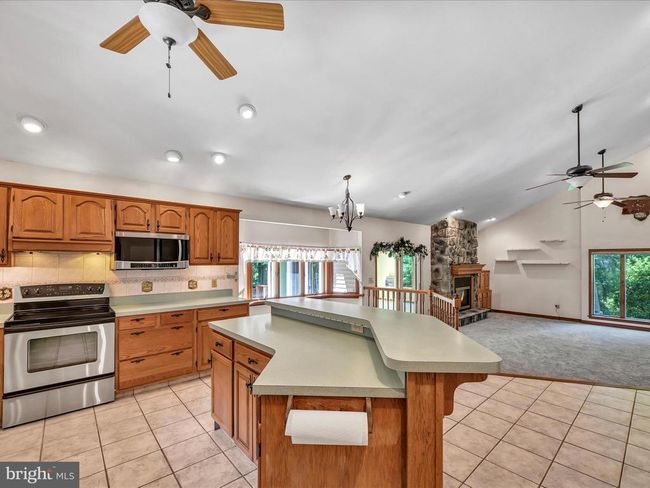 500 Seltzer Rd, House other with 3 bedrooms, 3 bathrooms and null parking in POTTSVILLE PA | Image 9