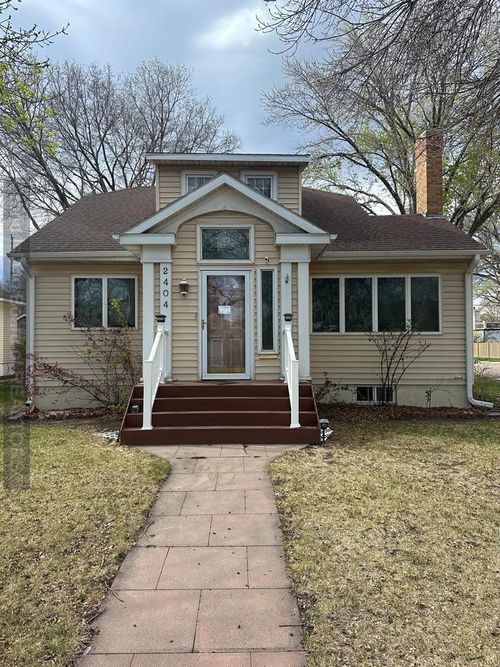 2404 W Charles St, Grand Island, NE, 68803-5805 | Card Image