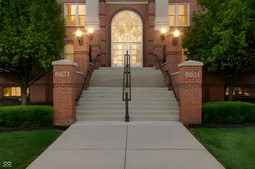 23-8651 Jaffa Court East Dr, Indianapolis, IN, 46260-5330 | Card Image