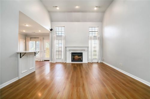 1645 N Rhonda Dr, Fayetteville, AR, 72703-2042 | Card Image