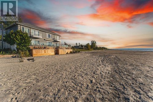 5 17th St N, Wasaga Beach, ON, L9Z2H9 | Card Image
